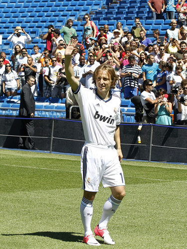 斯内德：德荷球星出国踢球有适应问题，维尔茨需加速证明自己