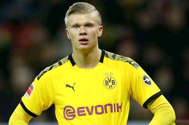 波媒：多特、阿贾克斯现场考察波兰边锋皮耶图谢夫斯基（据波兰媒体：多特蒙德与阿贾克斯赴现场考察波兰边锋皮耶图谢夫斯基）