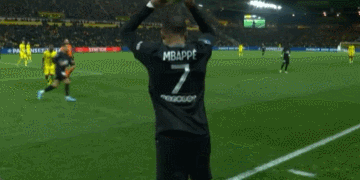 队报列明夏合同到期球员最佳阵：拜仁3人、利物浦2人在列（《队报》评今夏合同到期球员最佳阵：拜仁3将、利物浦2人入围）